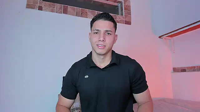 max valiant1 online show from September 19, 2025, 6:19 pm