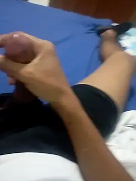 wessalazar19 online show from October 14, 2025, 12:22 am