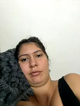 miss silvia online show from September 16, 2025, 1:06 am