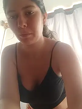 miss silvia online show from October 1, 2025, 8:04 pm