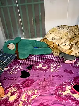 Samcutes online show from November 5, 2025, 6:24 am