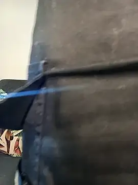 Enzo-wolf33 online show from October 10, 2025, 3:27 am