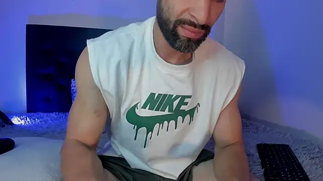 Enzo-wolf33 online show from April 20, 2026, 7:26 pm