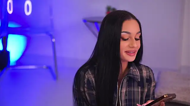 NinaSolenne online show from December 16, 2025, 8:58 pm