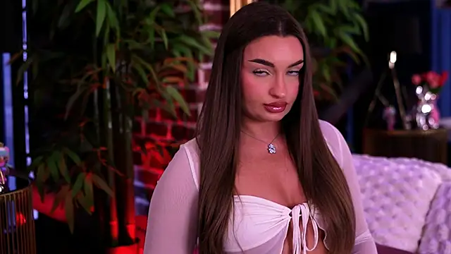 MillaSerene online show from February 1, 2026, 6:45 am