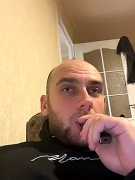 LuckyGirlfriends online show from October 29, 2025, 7:04 pm