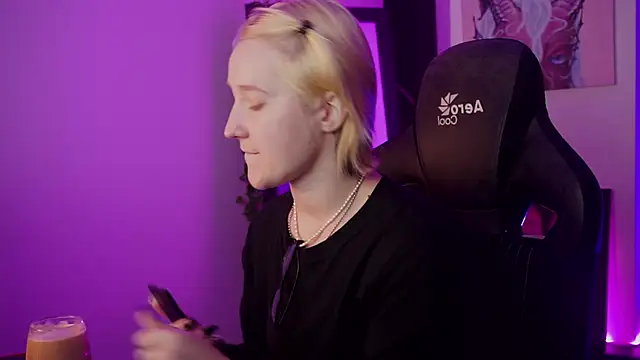 CinBellamy online show from September 18, 2025, 6:04 am