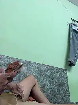 Vnleo2001 online show from September 29, 2025, 8:41 am