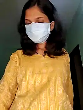 Shivani2002 online show from March 12, 2026, 4:35 pm