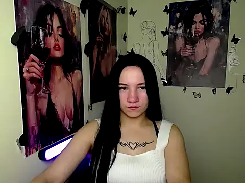 Em7MaA online show from September 28, 2025, 6:57 pm