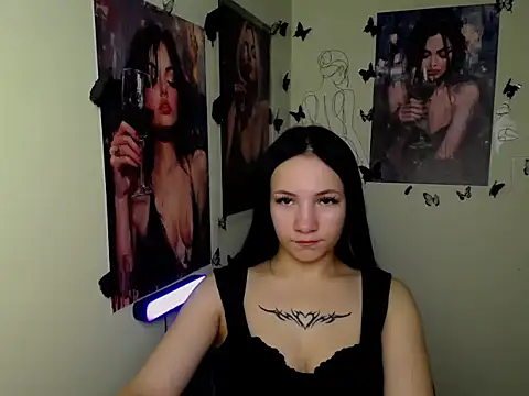 Em7MaA online show from October 16, 2025, 12:17 pm