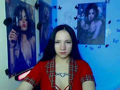 Em7MaA online show from October 31, 2025, 8:21 pm