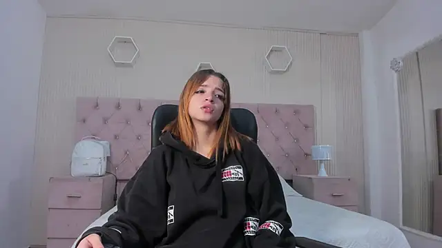 MadisonSky  online show from November 23, 2025, 1:22 pm