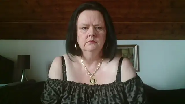 TiffanyMature online show from October 2, 2025, 8:43 am