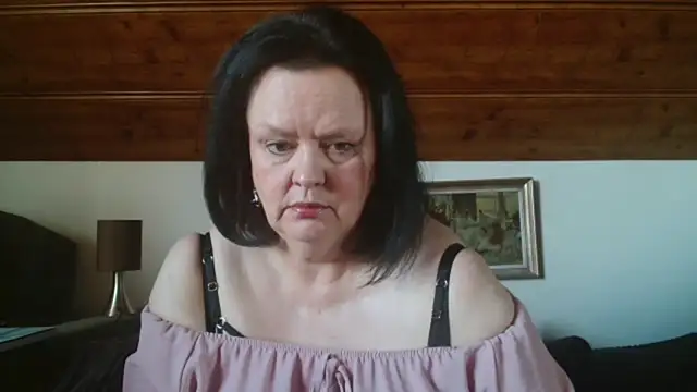 TiffanyMature online show from October 3, 2025, 9:17 am