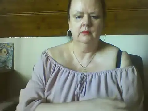 TiffanyMature online show from April 10, 2026, 8:19 am