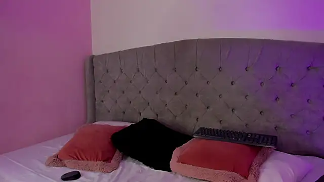 BianncaRibeiro online show from April 20, 2026, 11:06 pm