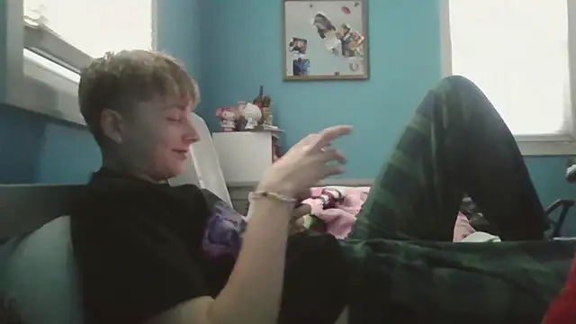 Liam axel35 online show from November 27, 2025, 7:27 pm