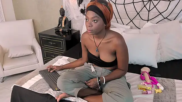 OliviaGarciaa online show from October 12, 2025, 8:30 pm