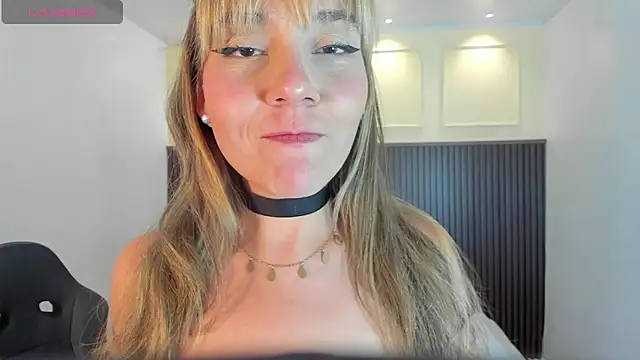 MELISSAROUGE online show from June 4, 2026, 7:42 pm