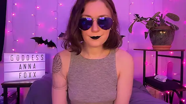 mistressannafoxx online show from November 25, 2025, 11:05 pm