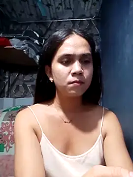 lexyyr17 online show from April 18, 2026, 1:53 am