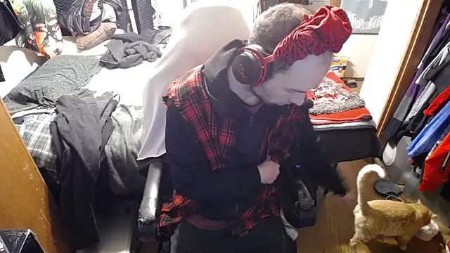 womenhateme69 online show from October 16, 2025, 4:46 am