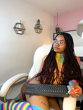 Terry ebony online show from October 24, 2025, 5:15 am