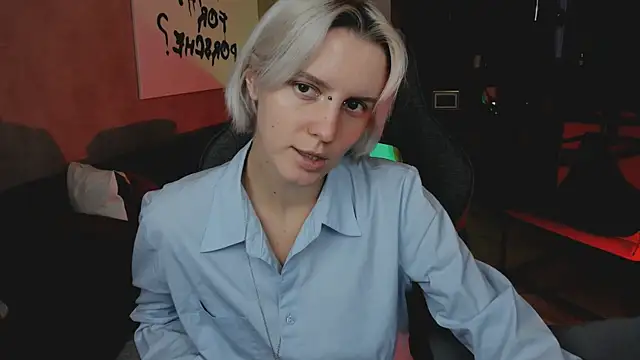 BethanyCloud online show from October 7, 2025, 5:26 am