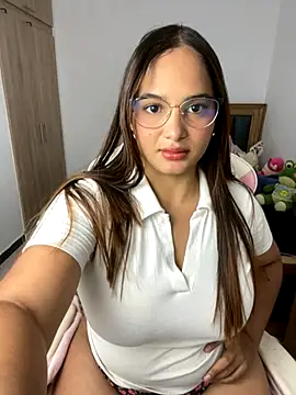 Snapshot of Andrea-Lu chatting on September 22, 2025, 11:51 pm Andrea-Lu online show from September 22, 2025, 11:51 pm