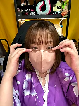 0kanna0 online show from September 17, 2025, 4:08 pm