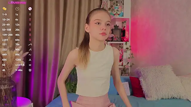 WeiSusi online show from November 17, 2025, 4:13 pm