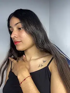 hotwife26 online show from March 11, 2026, 12:38 am