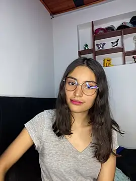 hotwife26 online show from May 23, 2026, 9:30 pm