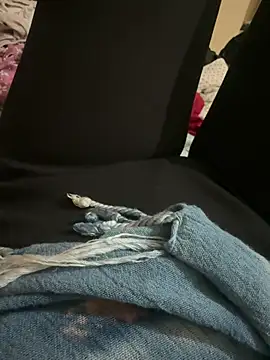 crazy111girl online show from February 5, 2026, 5:39 pm