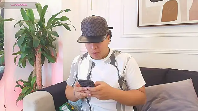 Naim Bennetsex online show from October 28, 2025, 6:54 pm