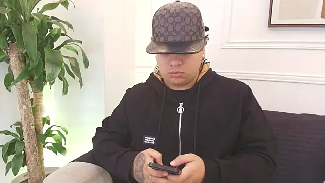 Naim Bennetsex online show from February 2, 2026, 7:23 pm