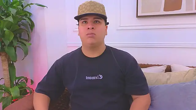 Snapshot of Naim_Bennetsex chatting on April 25, 2026, 6:49 pm Naim Bennetsex online show from April 25, 2026, 6:49 pm