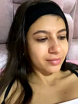 Lenapink19 online show from October 1, 2025, 7:42 pm