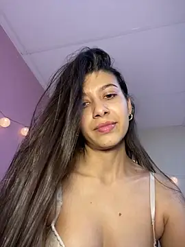 Lenapink19 online show from April 6, 2026, 10:00 pm