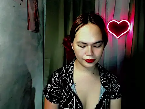 sweetsassyxx online show from October 21, 2025, 4:35 am