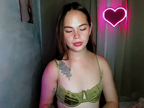 sweetsassyxx online show from April 14, 2026, 6:52 am