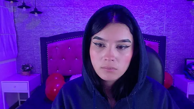 Natalie loffreda online show from February 18, 2026, 3:24 am