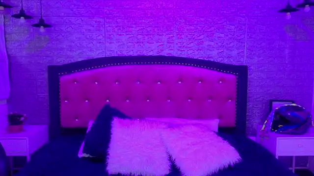 Natalie loffreda online show from March 10, 2026, 3:11 am