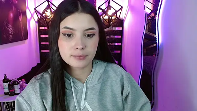 Natalie loffreda online show from June 5, 2026, 8:03 pm