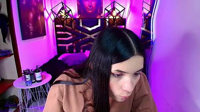 Natalie loffreda online show from June 6, 2026, 8:13 pm