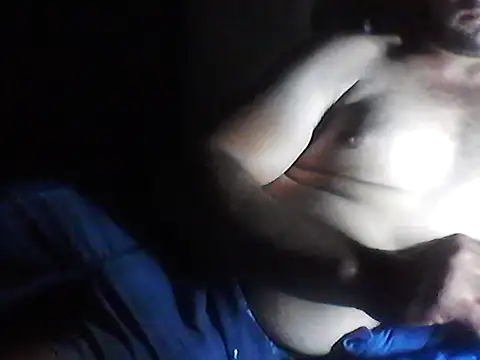 Snapshot of Lekewarmele chatting on October 10, 2025, 9:25 pm Lekewarmele online show from October 10, 2025, 9:25 pm