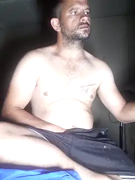 Snapshot of Lekewarmele chatting on November 4, 2025, 11:37 pm Lekewarmele online show from November 4, 2025, 11:37 pm