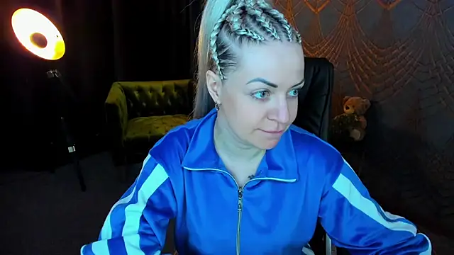 Anna Snows online show from April 8, 2026, 4:18 pm