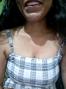 Snapshot of Telugu___Sexygirl___Naidu chatting on April 27, 2026, 4:38 pm Telugu Sexygirl Naidu online show from April 27, 2026, 4:38 pm